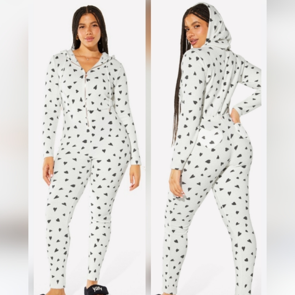 NWT YITTY White and Black Hooded Jumpsuit Hearts